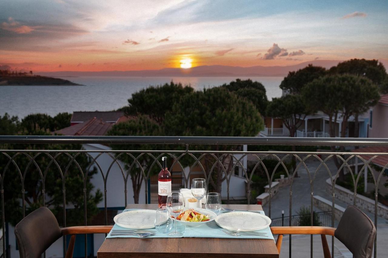 Le Ciel Hotels & Wellness Club Cesme Exterior photo